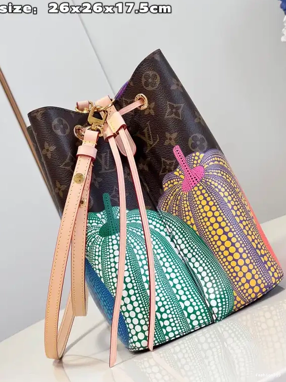 MM NÉONOÉ VUITTON LOUIS 0328